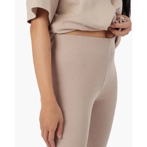 TKEES The Biker Short Sandy Taupe Size 2 / S NWT - Picture 4 of 7